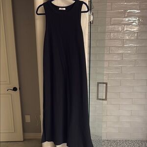 Black Sleeveless Dress